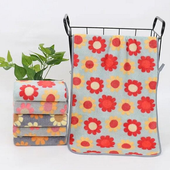 Keylan Blankie Small Dog Blanket for Toy Breeds Gray Red Flowers Gift Packaged - Picture 8 of 8